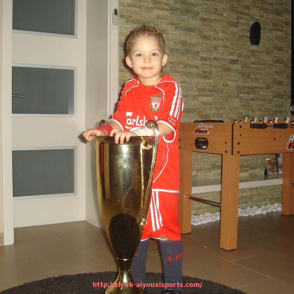 爱游戏体育官网-法甲青训体系全面研究:哪些俱乐部最擅长培养未来之星? 爱游戏体育官网-法甲青训体系全面研究:哪些俱乐部最擅长培养未来之星?